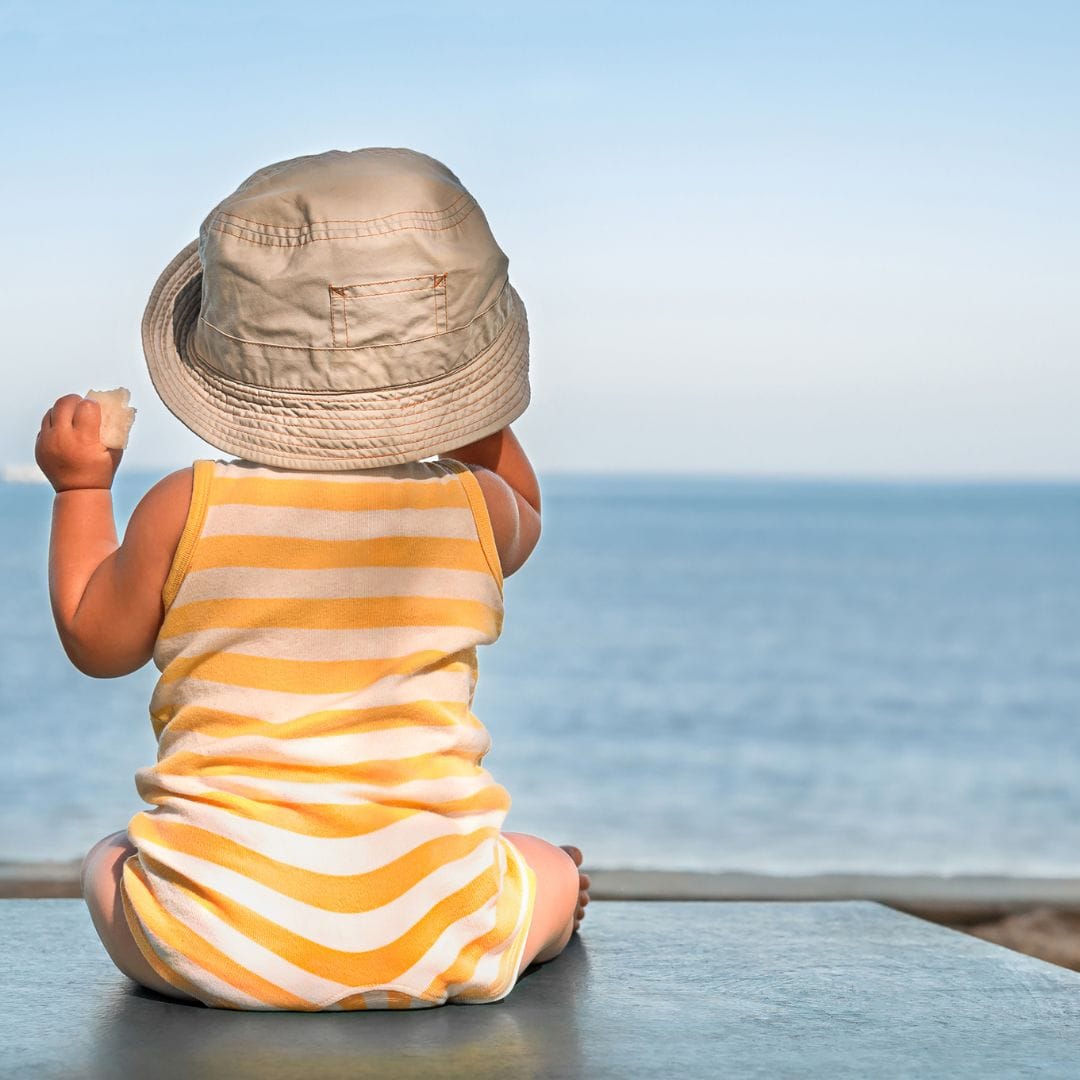 A partir de quando os bebés podem ir à praia?